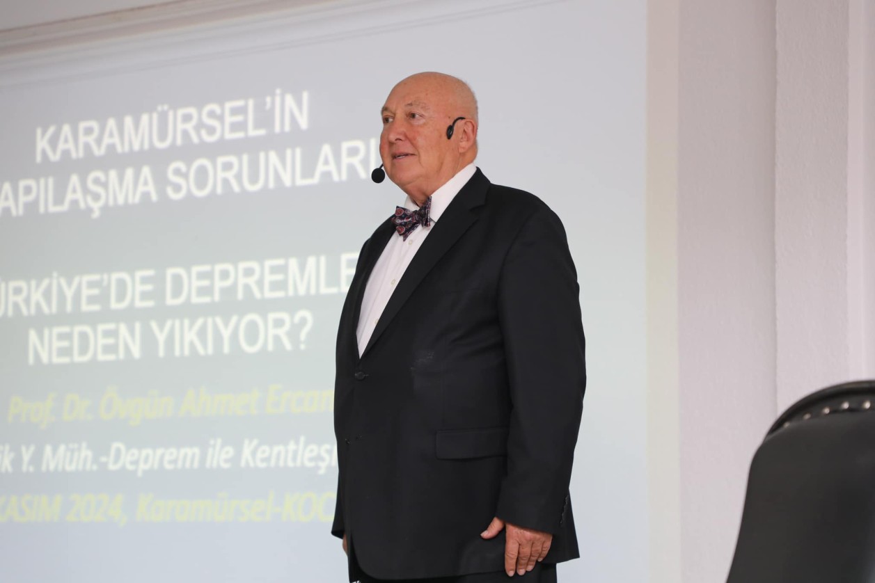 Prof. Dr. Övgün Ahmet Ercan’dan Karamürsel’de Çarpıcı Deprem Konferansı